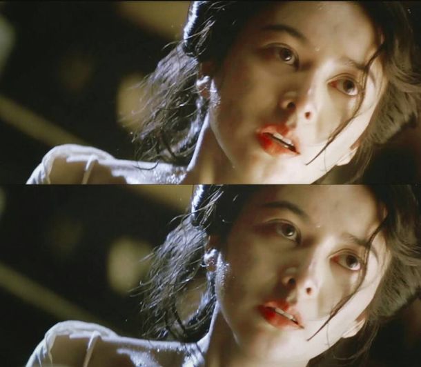 香烟烟雾中的女人